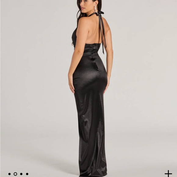 Windsor Black Halter Maxi Dress - Picture 4 of 4